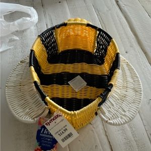 Hello Summer by Ciroa Bee Serving Basket, Yellow / Black / White; NWT
